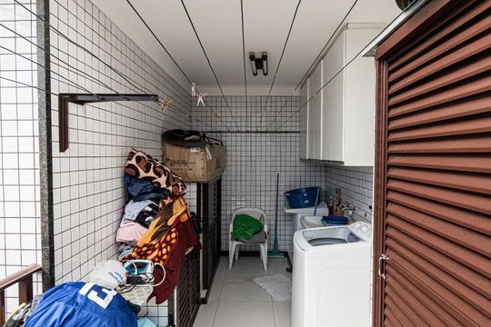 Área de Serviço de casa para alugar com 4 quartos, 350m² em Vila Carrão, São Paulo