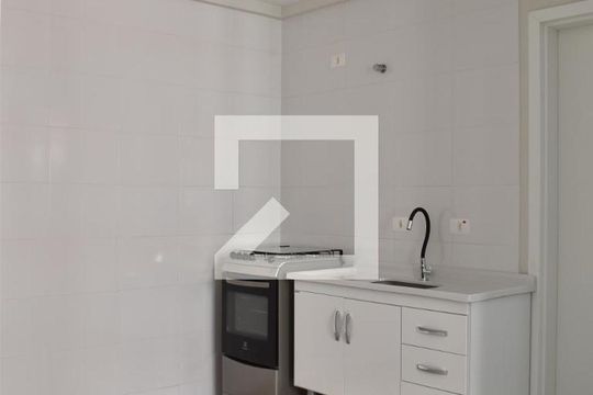 Cozinha de apartamento à venda com 1 quarto, 35m² em Portão, Curitiba