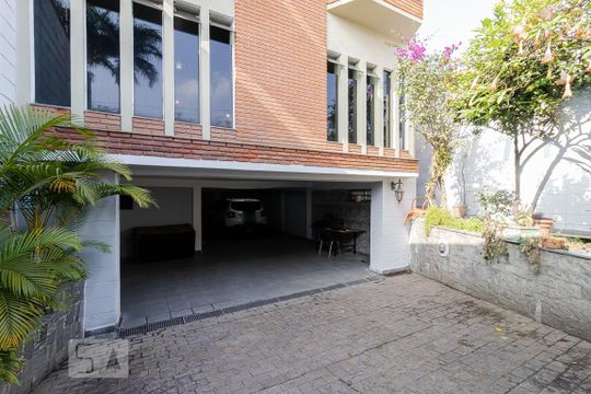 Garagem de casa à venda com 4 quartos, 500m² em São João Clímaco, São Paulo