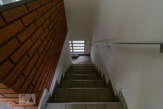 Escada de casa à venda com 4 quartos, 500m² em São João Clímaco, São Paulo