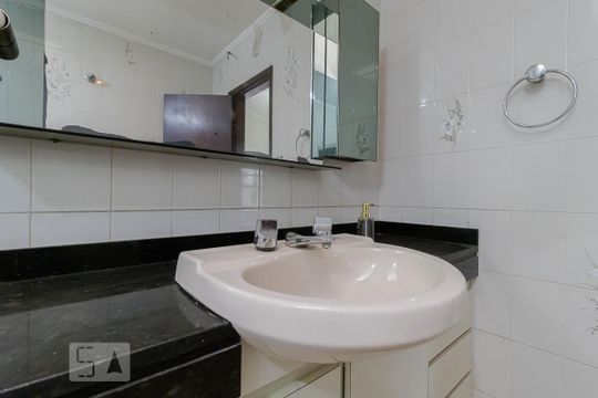 Banheiro da Suíte 1 de casa à venda com 4 quartos, 500m² em São João Clímaco, São Paulo