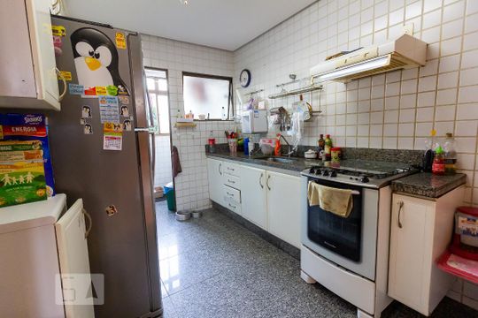 Cozinha de apartamento à venda com 4 quartos, 360m² em Ouro Preto, Belo Horizonte