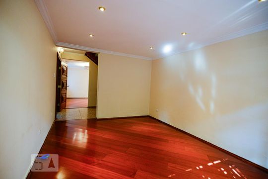 Sala de casa à venda com 3 quartos, 210m² em Perdizes, São Paulo