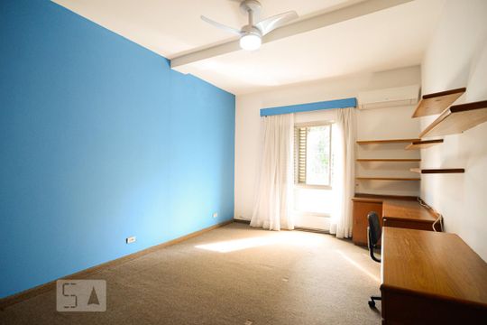 Quarto de casa à venda com 3 quartos, 210m² em Perdizes, São Paulo