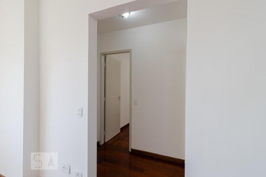 Corredor de apartamento à venda com 2 quartos, 62m² em Vila Mariana, São Paulo