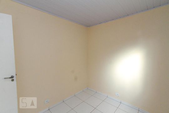 Sala/Quarto de casa para alugar com 1 quarto, 30m² em Parque Tomas Saraiva, São Paulo