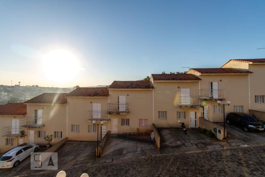 Vista da Varanda de casa de condomínio para alugar com 2 quartos, 64m² em Vila Pomar, Mogi das Cruzes