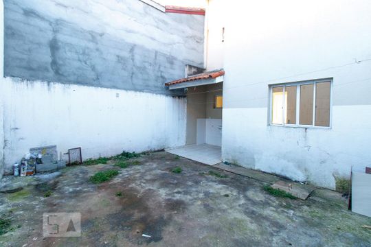 Quintal de casa de condomínio para alugar com 2 quartos, 64m² em Vila Pomar, Mogi das Cruzes