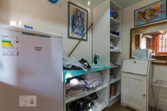 Quarto de Serviço de apartamento à venda com 3 quartos, 310m² em Bela Vista, Porto Alegre