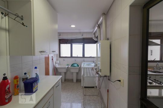 Área de Serviço de apartamento para alugar com 4 quartos, 215m² em Santana, São Paulo