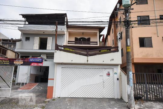 Fachada de casa para alugar com 4 quartos, 500m² em Cidade Intercap, Taboão da Serra