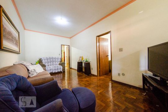 Sala de casa à venda com 6 quartos, 220m² em Jardim Montanhês, Belo Horizonte