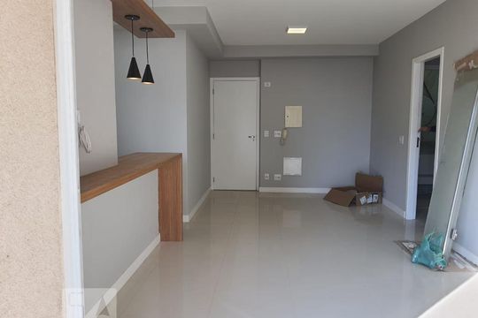 Sala de apartamento à venda com 1 quarto, 50m² em Alphaville Conde Ii, Barueri