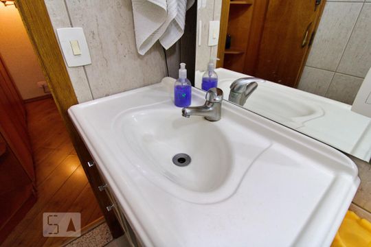 Banheiro de apartamento para alugar com 3 quartos, 95m² em Vila Andrade, São Paulo