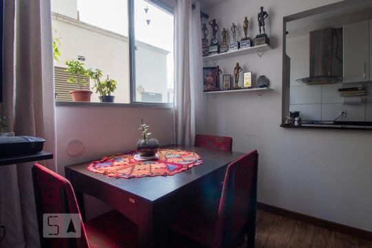 Sala de apartamento para alugar com 3 quartos, 60m² em Sarandi, Porto Alegre