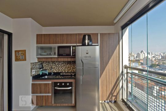 Varanda Gourmet de kitnet/studio à venda com 1 quarto, 30m² em Bom Retiro, São Paulo
