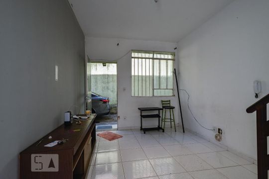 Casa de Condomínio para alugar com 2 quartos, 52m² em Piratininga (venda Nova), Belo Horizonte