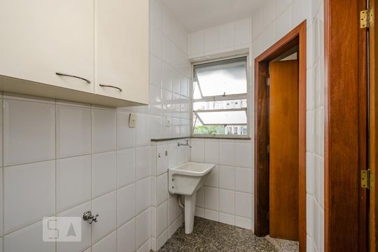 Área de Serviço de apartamento para alugar com 3 quartos, 110m² em Vale do Sereno, Nova Lima