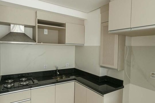 Cozinha de apartamento para alugar com 1 quarto, 50m² em Independência, Porto Alegre