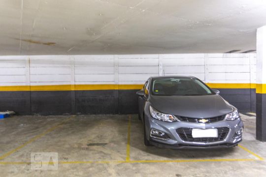 2 vagas de garagem de apartamento para alugar com 2 quartos, 84m² em Centro, São Bernardo do Campo
