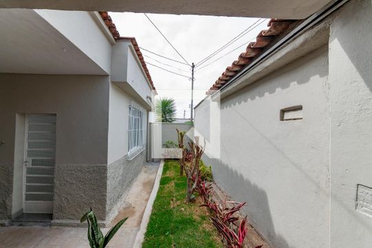 Jardim de casa à venda com 4 quartos, 220m² em Dom Cabral, Belo Horizonte