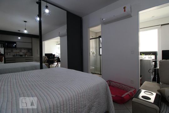 Quarto de kitnet/studio para alugar com 1 quarto, 35m² em Campo Belo, São Paulo