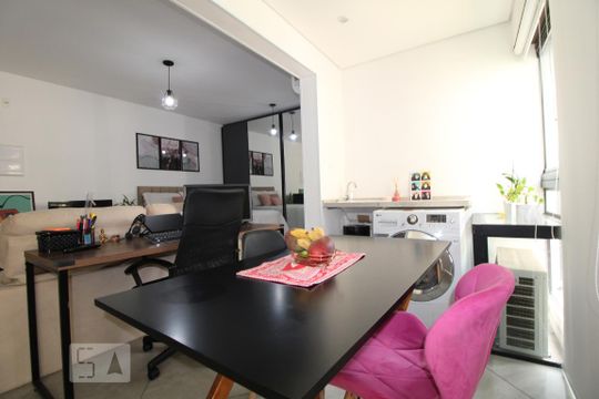 Varanda de kitnet/studio para alugar com 1 quarto, 35m² em Campo Belo, São Paulo