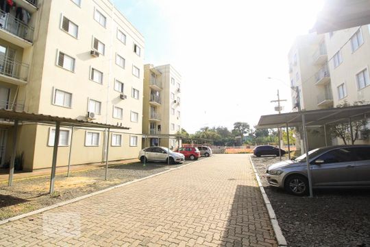 Estacionamento de apartamento à venda com 2 quartos, 45m² em Olaria, Canoas