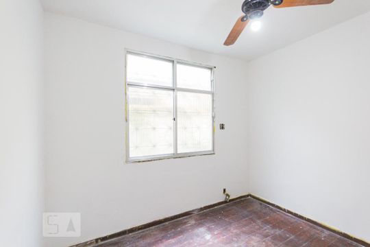 Quarto 1 (1º andar) de casa à venda com 5 quartos, 750m² em Pechincha, Rio de Janeiro