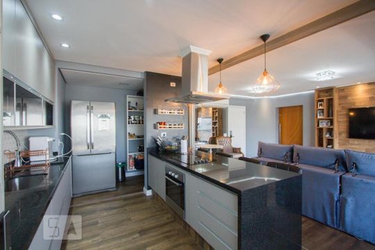 Cozinha de apartamento para alugar com 2 quartos, 108m² em Cidade Monções, São Paulo
