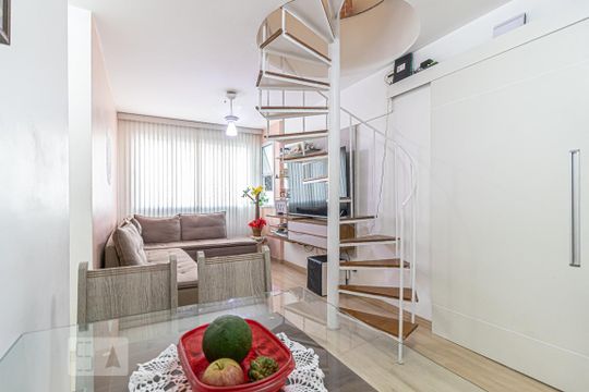 Sala de apartamento para alugar com 4 quartos, 120m² em Pechincha, Rio de Janeiro