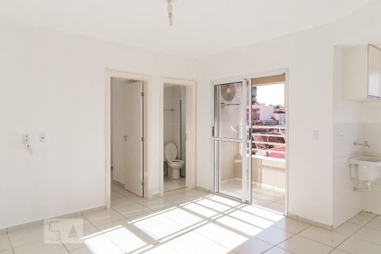 Sala de apartamento para alugar com 1 quarto, 41m² em Centro, Ribeirão Preto