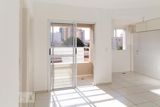Sala de apartamento para alugar com 1 quarto, 41m² em Centro, Ribeirão Preto