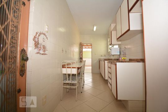 Cozinha e Área de Serviço de apartamento para alugar com 3 quartos, 78m² em Rocha, Rio de Janeiro