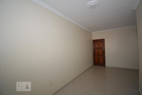Sala de apartamento para alugar com 3 quartos, 78m² em Rocha, Rio de Janeiro