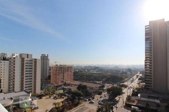 Vista  de apartamento para alugar com 1 quarto, 25m² em Indianópolis, São Paulo