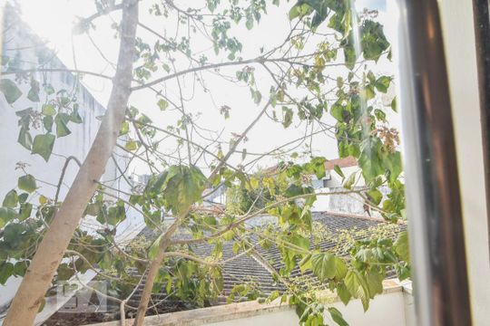 Vista de casa à venda com 3 quartos, 360m² em Vila Cruzeiro, São Paulo