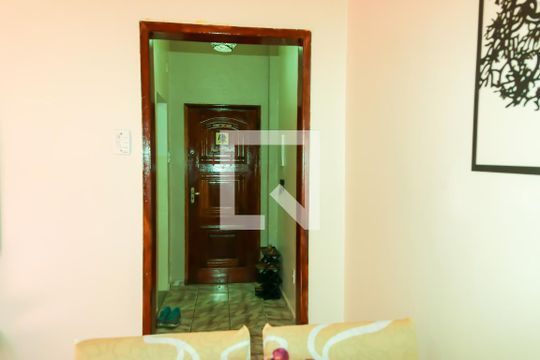 Sala de apartamento à venda com 2 quartos, 70m² em Pilares, Rio de Janeiro