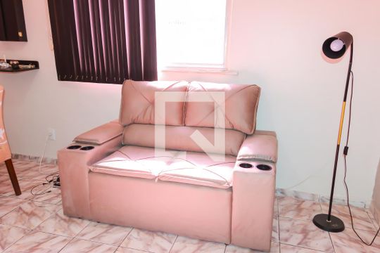 Sala de apartamento à venda com 2 quartos, 70m² em Pilares, Rio de Janeiro