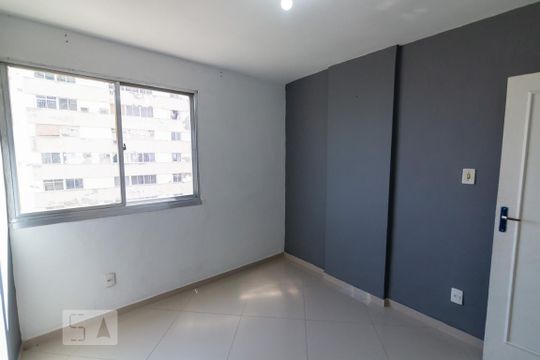 Quarto 2 de apartamento para alugar com 2 quartos, 57m² em Praça da Bandeira, Rio de Janeiro