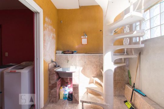 Lavanderia  de casa à venda com 3 quartos, 120m² em Vila Nair, São Paulo