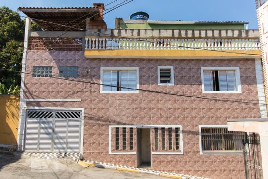 Fachada  de casa à venda com 3 quartos, 120m² em Vila Nair, São Paulo