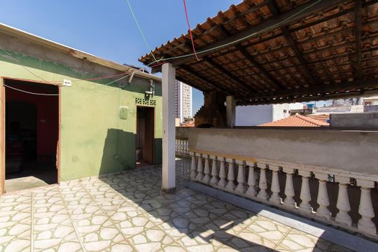 Quintal  de casa à venda com 3 quartos, 120m² em Vila Nair, São Paulo