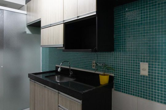 Cozinha de apartamento à venda com 2 quartos, 55m² em Vila das Palmeiras, Guarulhos