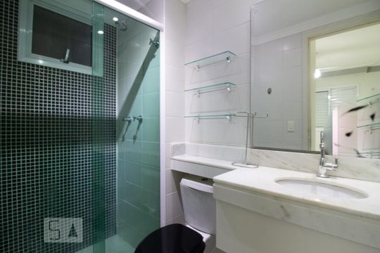 Banheiro da Suíte de apartamento à venda com 2 quartos, 55m² em Vila das Palmeiras, Guarulhos