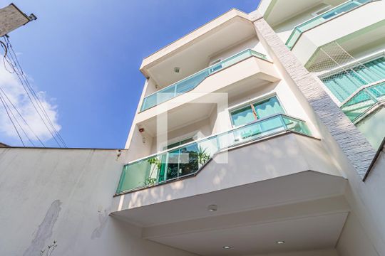 Fachada do Imóvel de casa à venda com 3 quartos, 195m² em Vila Assunção, Santo André