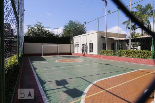 Quadra de apartamento para alugar com 2 quartos, 52m² em Taquara, Rio de Janeiro