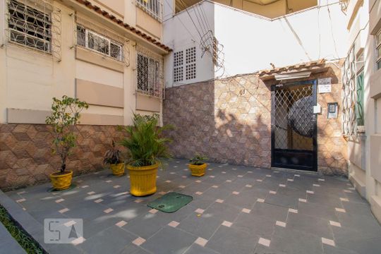 Hall de Entrada do Prédio de apartamento à venda com 2 quartos, 44m² em Irajá, Rio de Janeiro