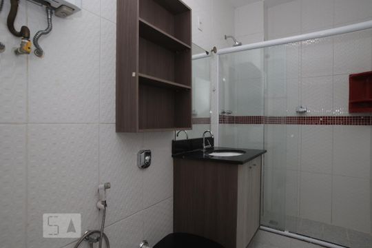 Banheiro de apartamento para alugar com 1 quarto, 50m² em Andaraí, Rio de Janeiro