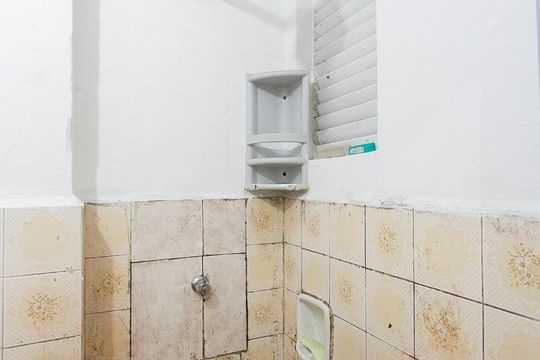 Banheiro de kitnet/studio à venda com 1 quarto, 31m² em Brás, São Paulo